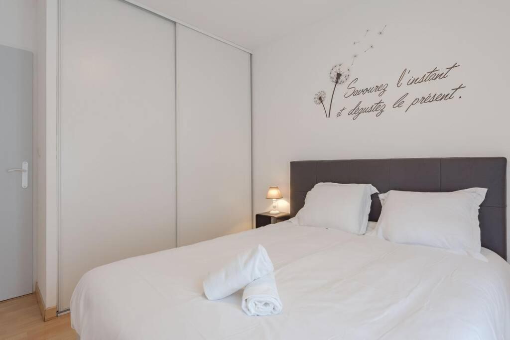 Garden Apartment Next To Disneyland Биси Сен Жорж Екстериор снимка